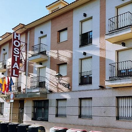 Torrejón de Ardoz Hostal Plaza Mayor מראה חיצוני תמונה